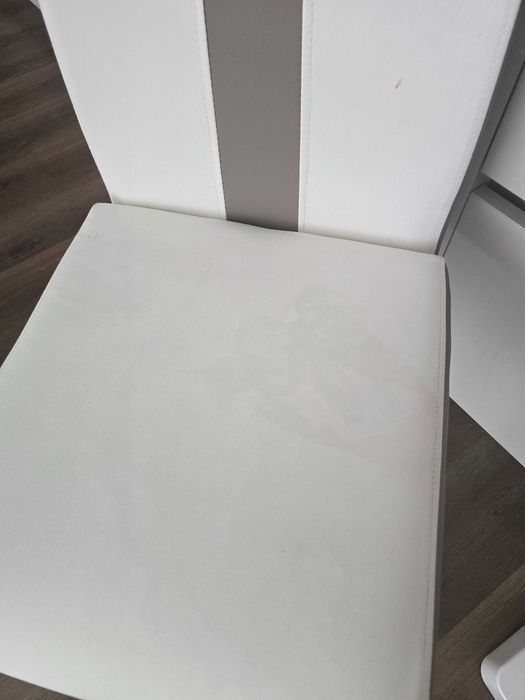 Mesa de Jantar Moderna em Vidro Temperado + 4 Cadeiras