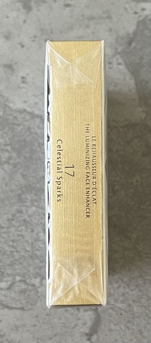 Cle de Peau Beaute The Luminizing Face Enhancer 17 Celestial Sparks