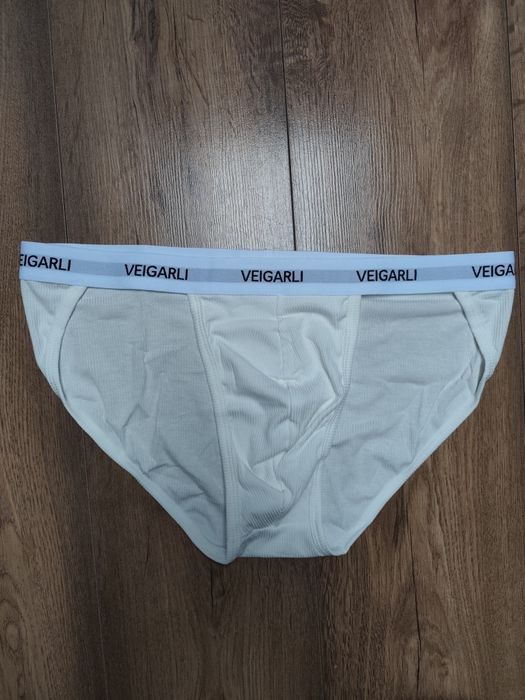 Męskie slipy XL.