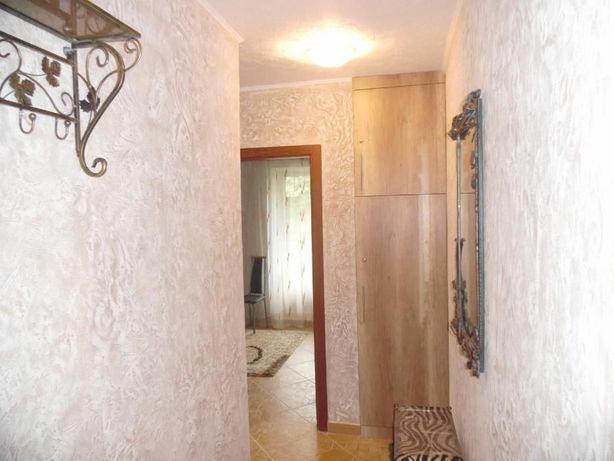 Подобово,ЦЕНТРІ, 1-2 кім,Соборна 58,фіск.чек,чиста!!!