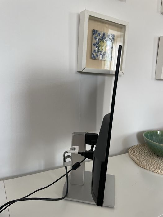 Monitor HP M24H (com avaria)