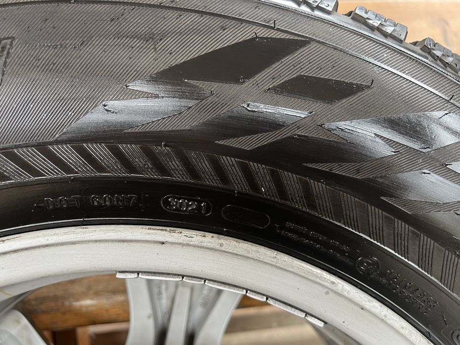 Диски і резина R 18 Lexus LX450 оригінал