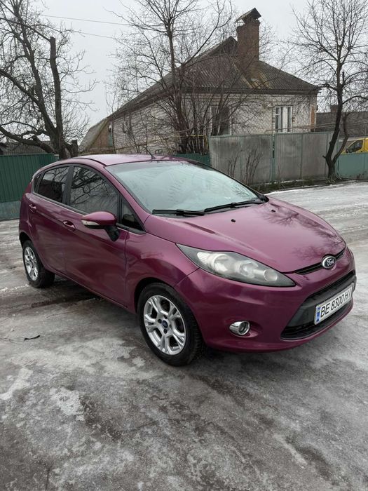 Форд фіеста 2012рік
