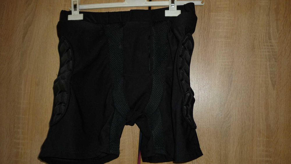 Męski zestaw na rower; spodenki i nakolanniki r; XXL