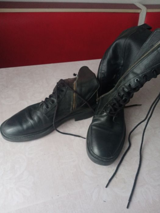 Демісезонне взуттяття жіноче