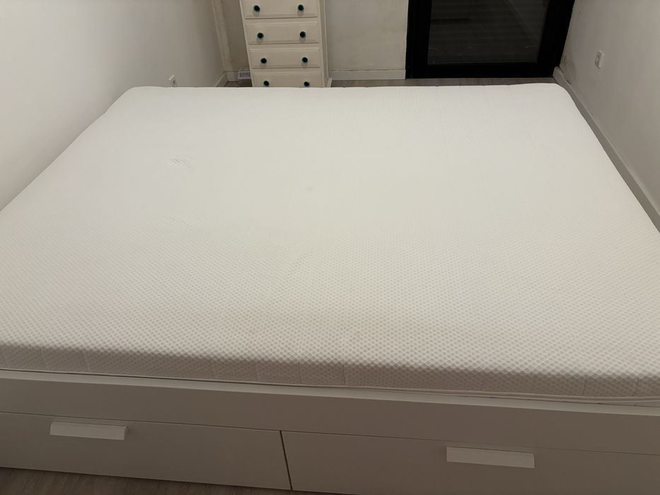 Cama + colchao COMO NOVO