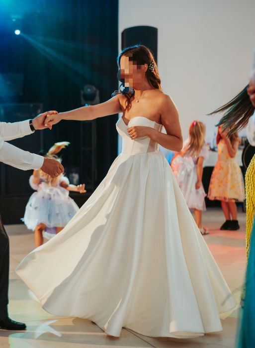 Gorsetowa suknia ślubna S/M