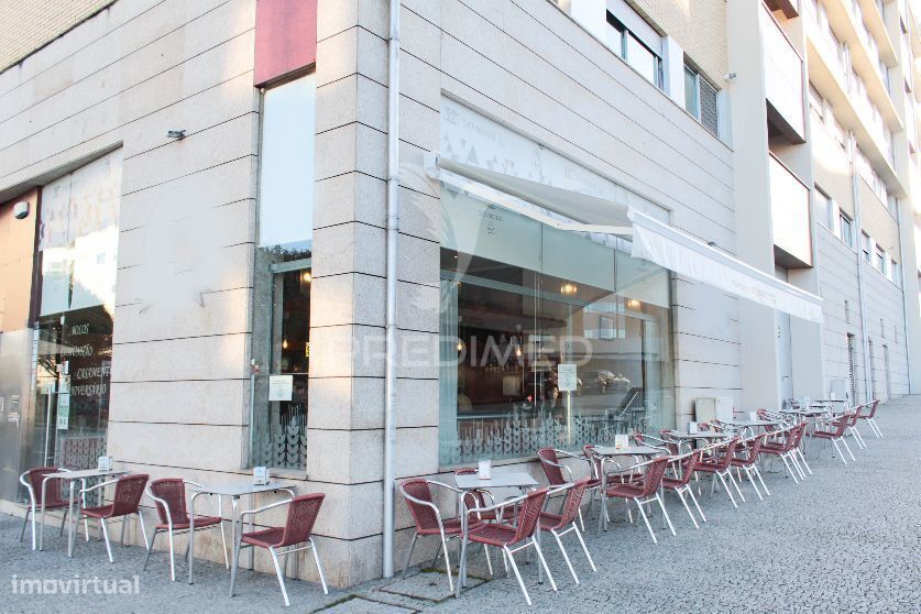 Trespasse de Cafetaria / Snack Bar - Pedrouços, Maia