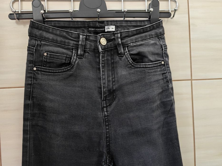 Czarne szare jeansy skinny high Sinsay 34 XS