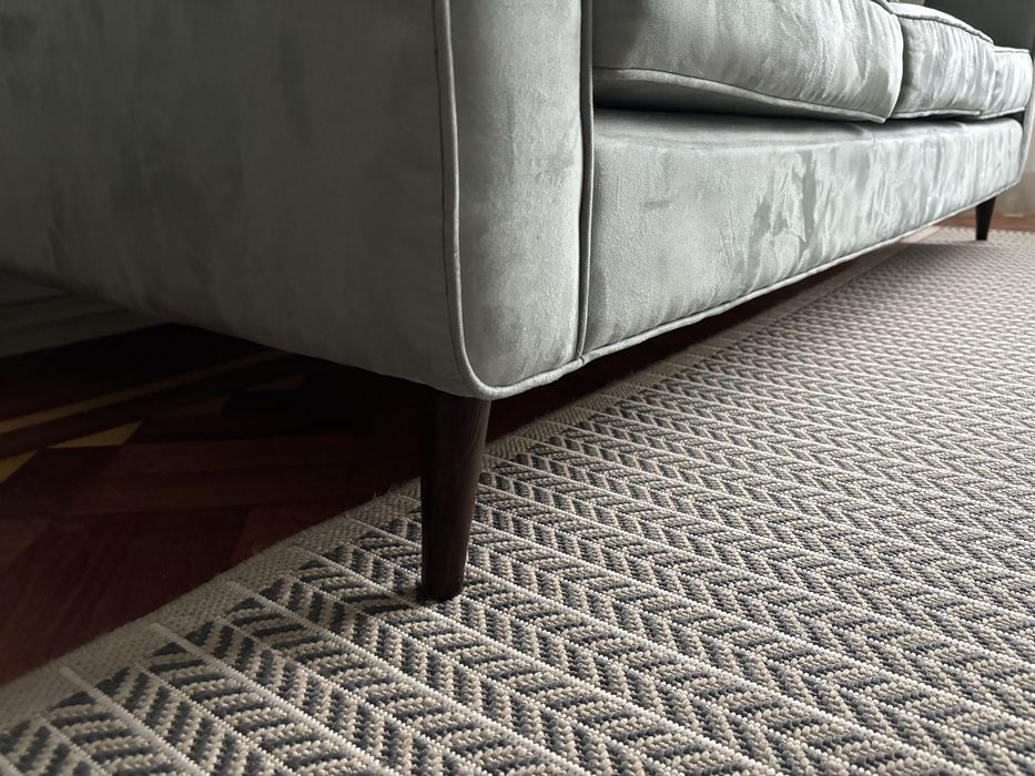 Sofá de 2m (3-4 lugares) em tecido alcântara azul acizentado