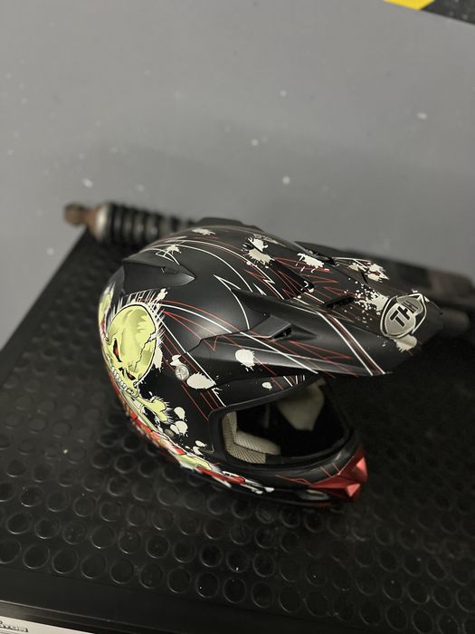 Capacete de cross THH