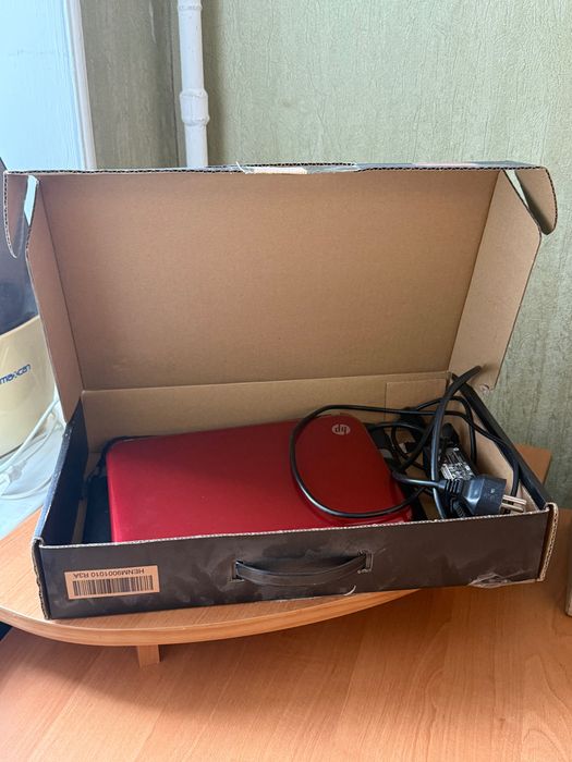 Ноутбук HP Mini 4252sr Red. В робочому станi!