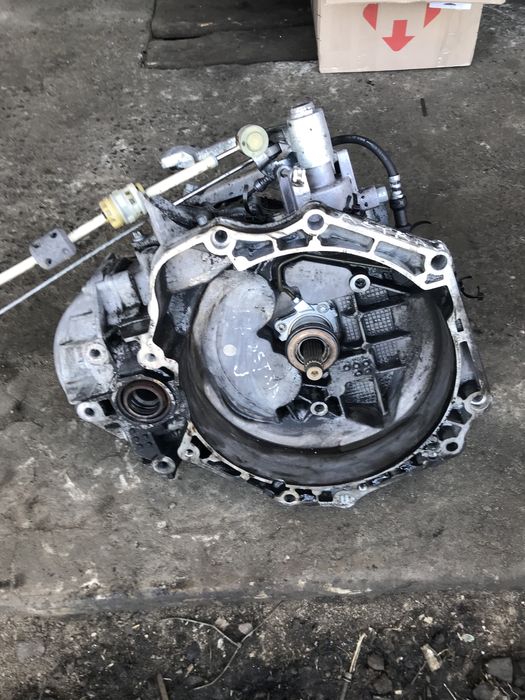 Коробка КПП astra h zafira b 1.7 m-32. 1.9 cdti