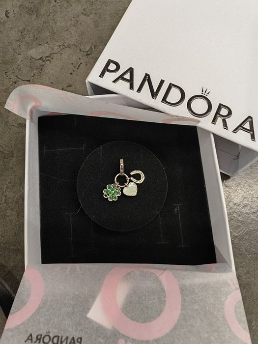 Potrójna zawieszka Pandora