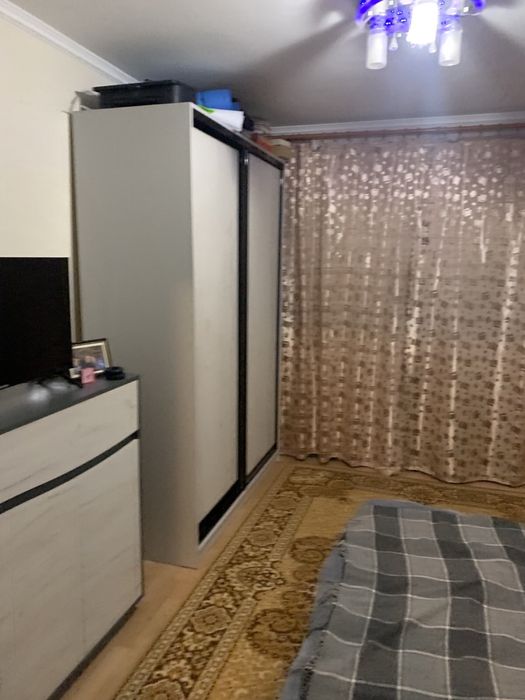 Продам 1-но кімнатну частину будинку