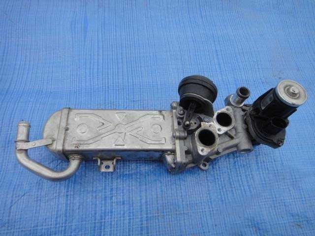 Клапан EGR Volkswagen Caddi 1.6 tdi Golf Passat 2.0 tdi ЕГР Skoda