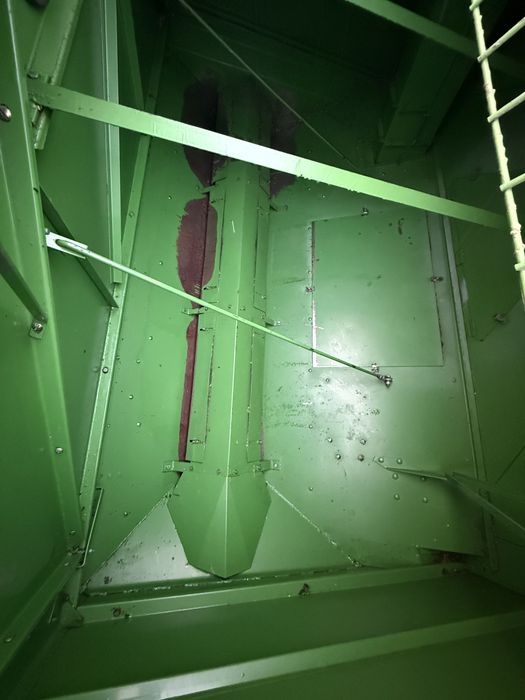 Свіжопривезений John Deere 1065 , Klima, жатка 3,65 візок Хороший стан