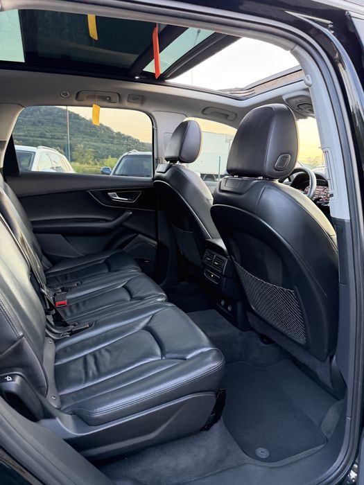 Audi Q7 3.0T Premium Black