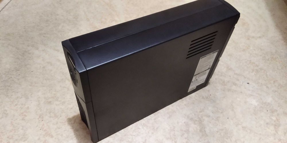 ИБП бесперебойник Eaton Powerware 5110 1000VA