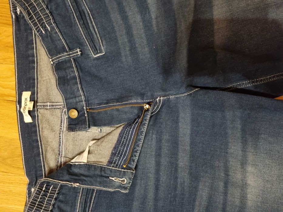 Dżinsy dzwony, nowe , bez metki!