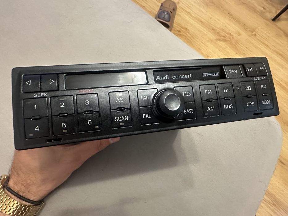 Radio AUDI Concert Plus Blaupunkt 4B0 035 186E