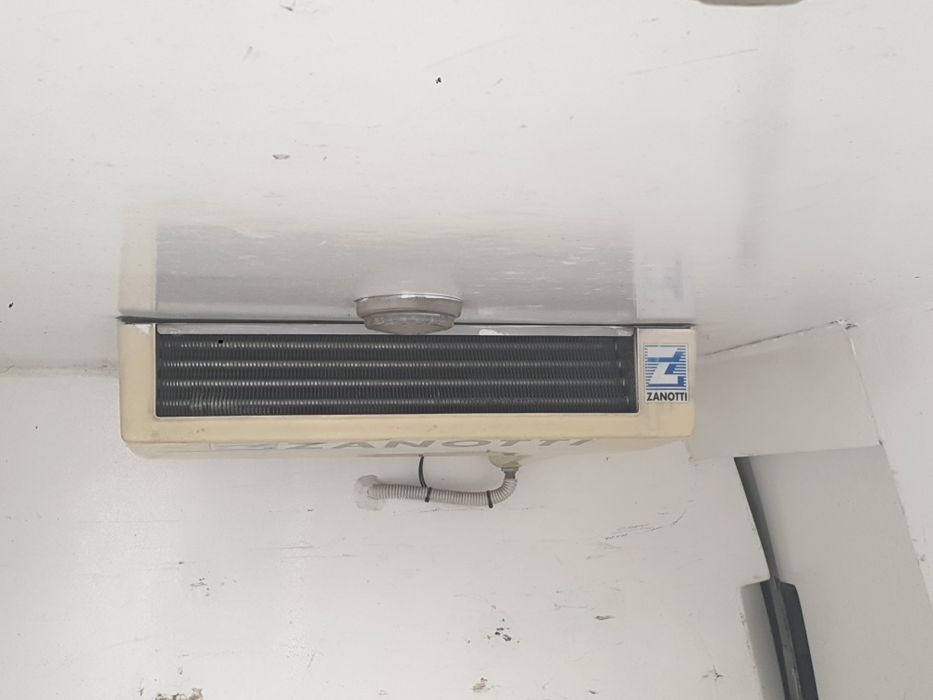 Volkswagen caddy maxi 1.9 com frio