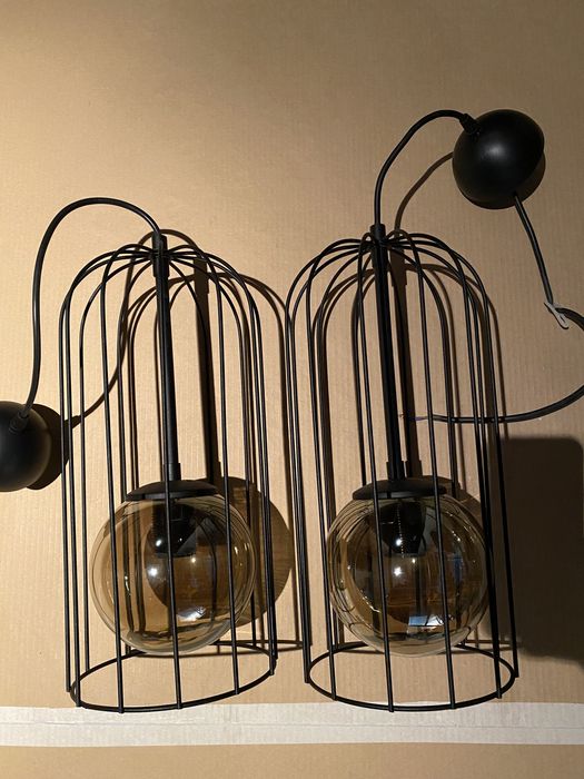 Candeeiros suspensos