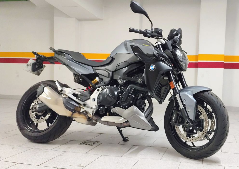 BMW F900R Dynamic ESA