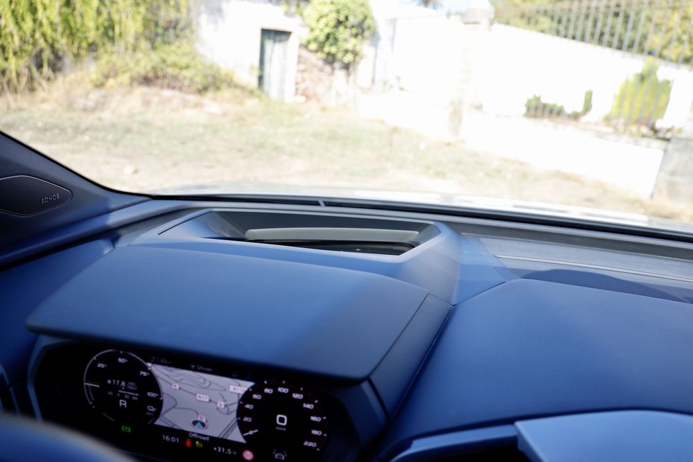 Audi Q4 e-tron 40 S line — 204 cv — Autonomia 515 km