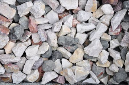 kamień ogrodowy, ozdobny grys dolomitowy jasno beżowo