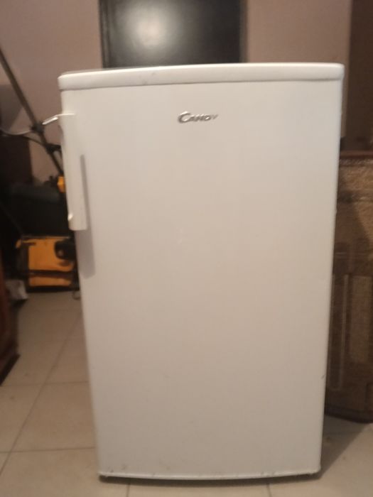 Lodówka 85x50 jedna candy druga Indesit