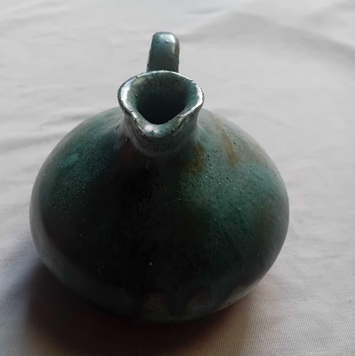Ceramiczny świecznik w formie dzbanka, ceramika artystyczna, 1986 r. Sygnowany.