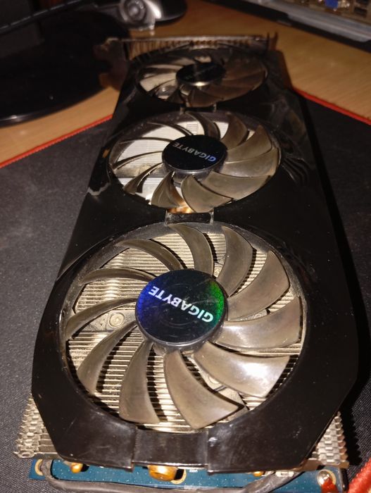 GIGABYTE Radeon HD 7950