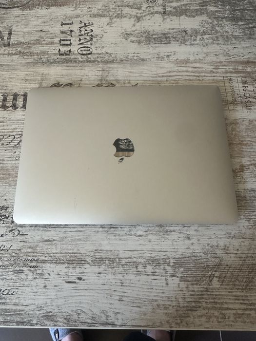 MacBook Air 2018г