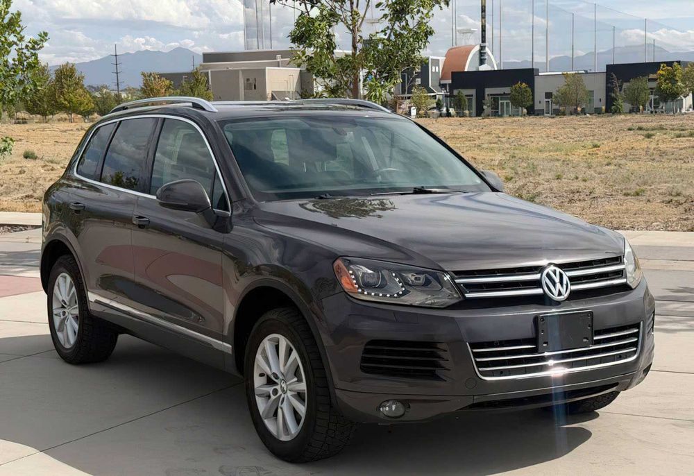 Volkswagen Touareg      2013