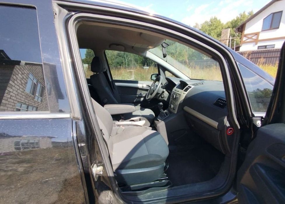 Opel Zafira дизель 1,7