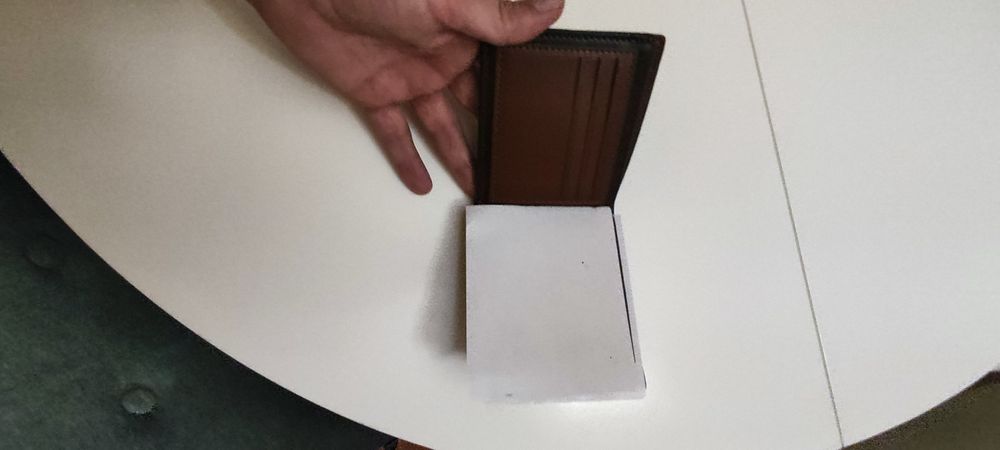 Carteira da marca DEABOLAR