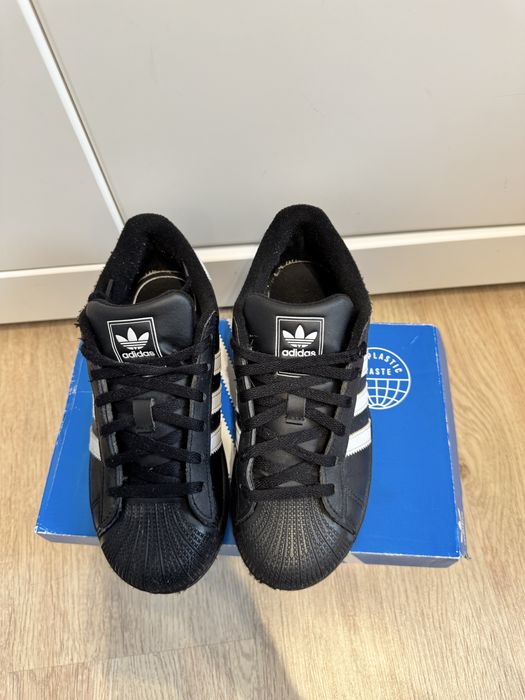 Adidas Superstar rozmiar 34 czarne sznurowane