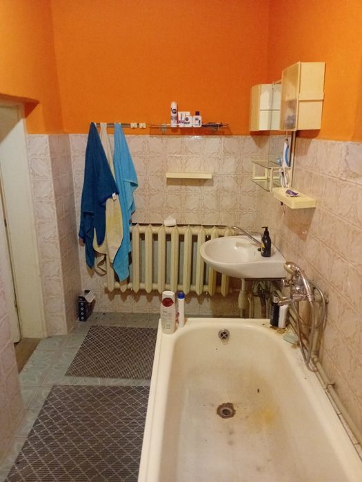 Терміново! Класний дім для проживання двох сімей в Берегові. Торг !!!