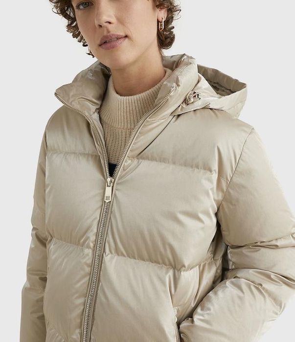 Пуховик Tommy Hilfiger оригінал. Розмір С-М