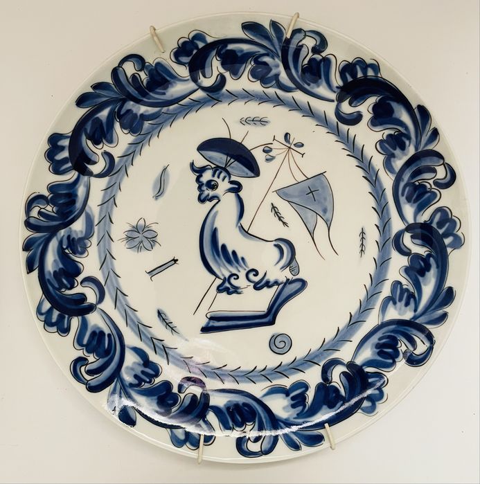 Conjunto 4 pratos decorativos em faiança portugesa pintados à mão