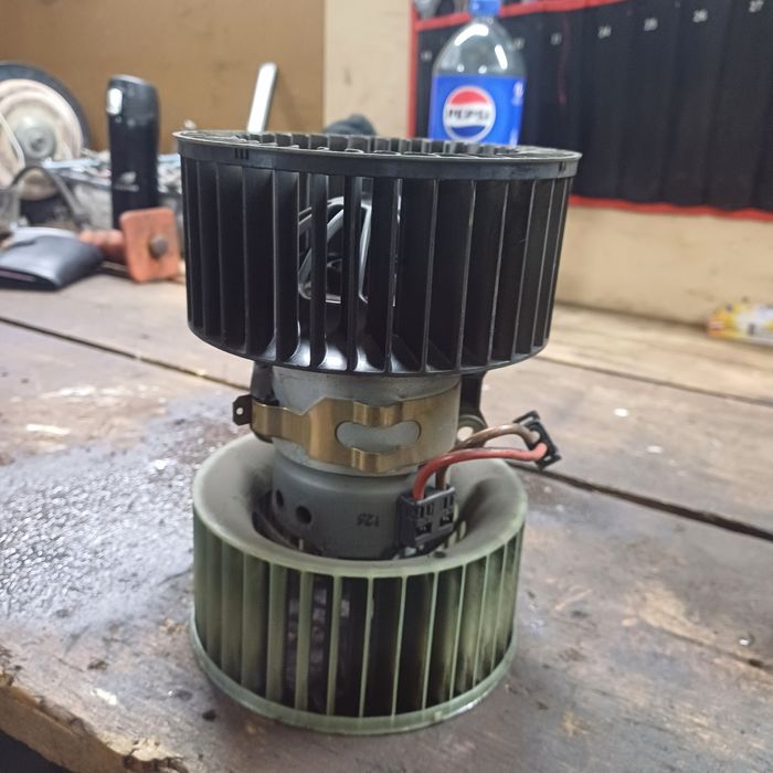 Sprzedam.  Wentylator dmuchawy nawiewu i regulator do gazu LPG do bmw