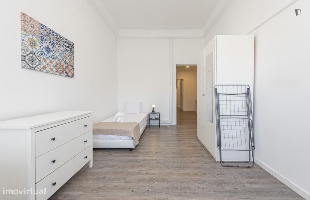 Quarto - localizado em Alameda Lisbon