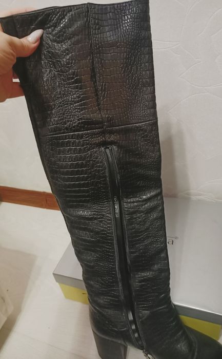 Зимние кожаные сапоги ботфорты  размер 38