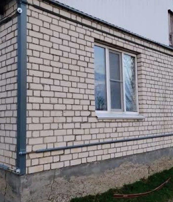 Усиление стен ,стол лавочка,гамак,светильник