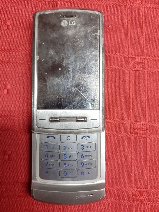Telemóvel LG KE970