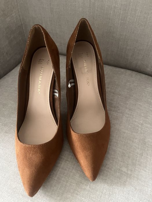 Szpilki karmel/rudy zamsz 39 Nowe