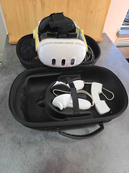 Meta Quest 3 com vários acessórios