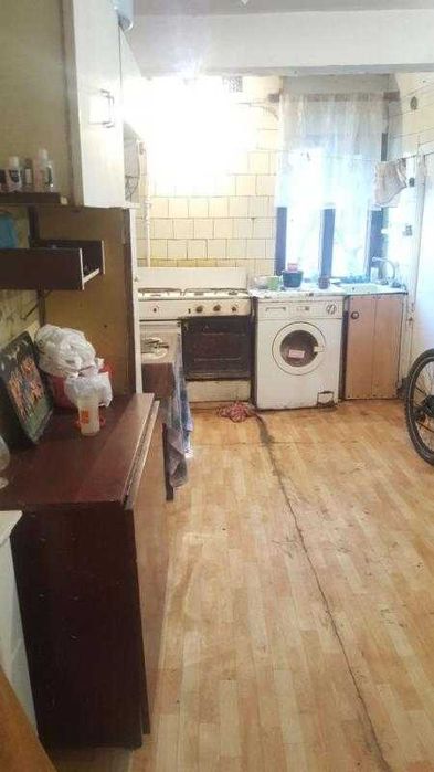 Продам квартиру на землі зі своїм двориком на Черемушках!