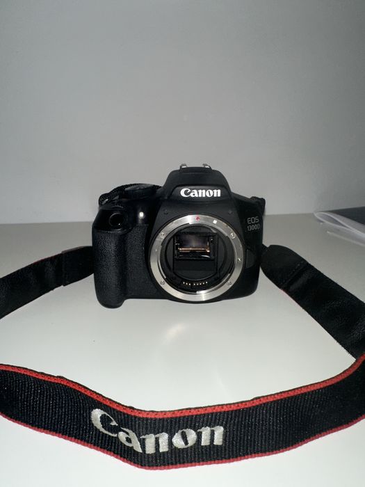Canon EOS 1300D + Objetiva 18-55mm